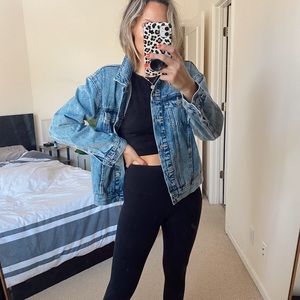 Old navy boyfriend jean jacket size Xs